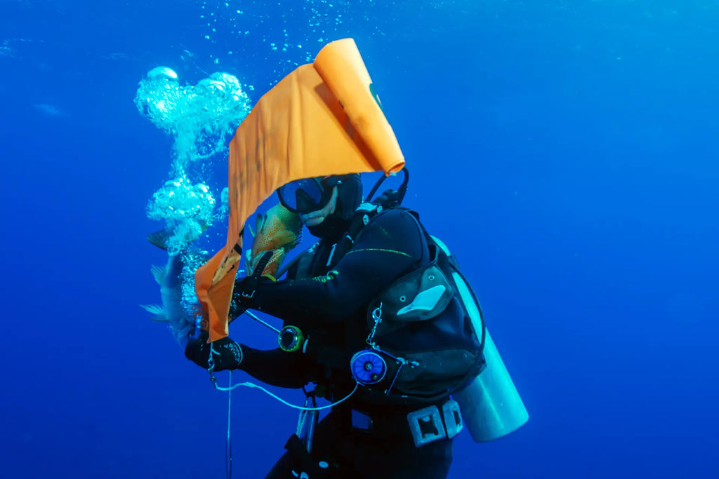 Be Seen, Be Safe: The Essential Guide to Surface Marker Buoys (SMBs)