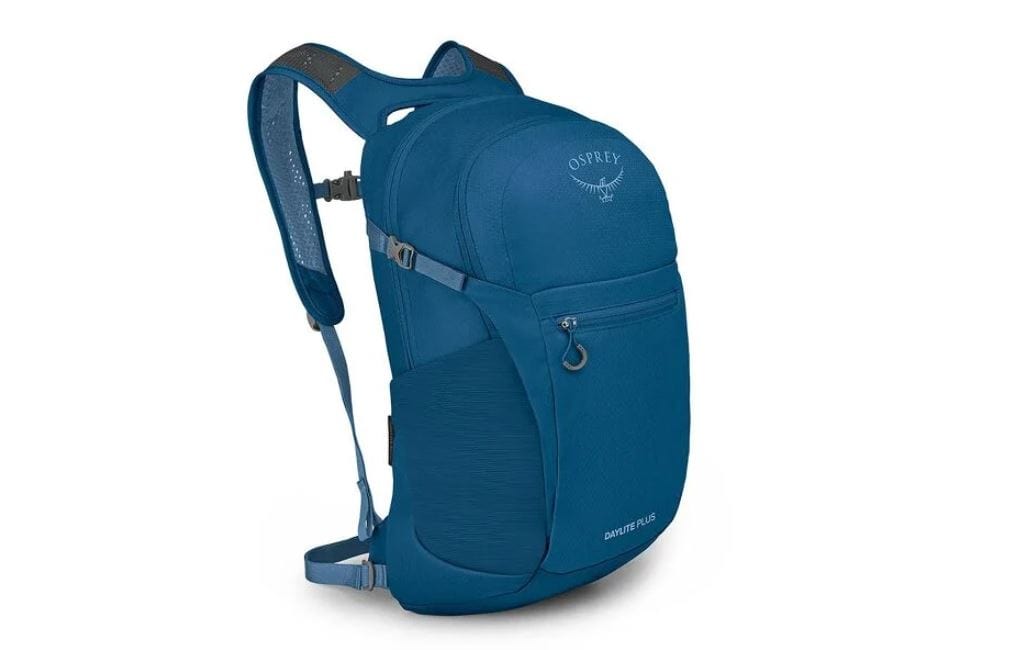 osprey daylite daypack water reservoir problems fitting hose through opening Osprey Daylite Plus Backpack in Night Shift Blue