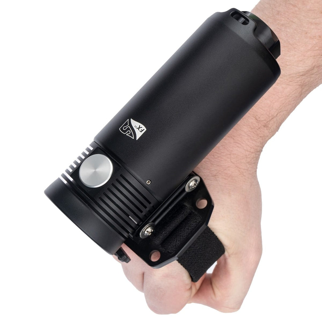FX40 flashlight in hand