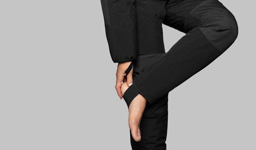 Black pants with stirrups