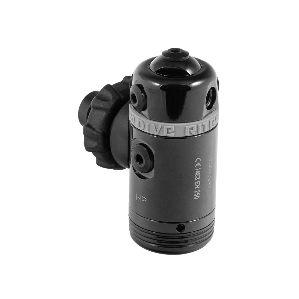 XT2-AOW-DIN scuba regulator