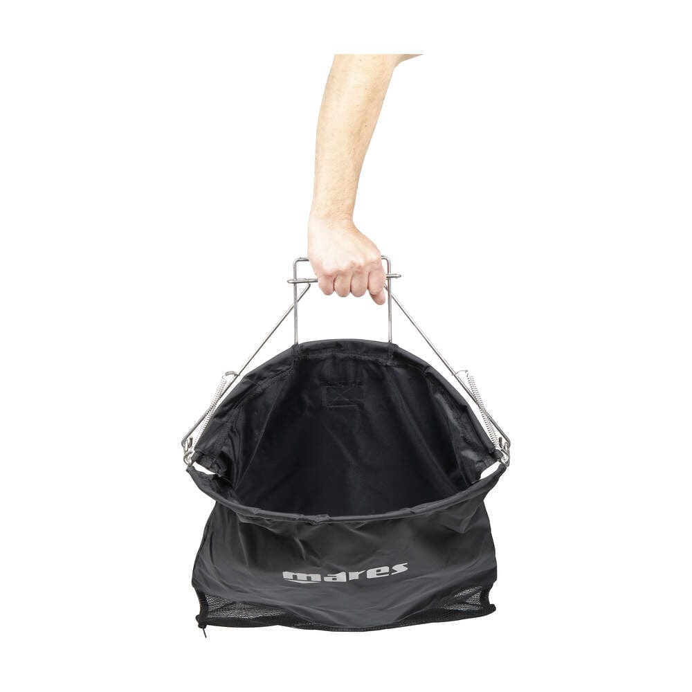 Mares catch bag held open