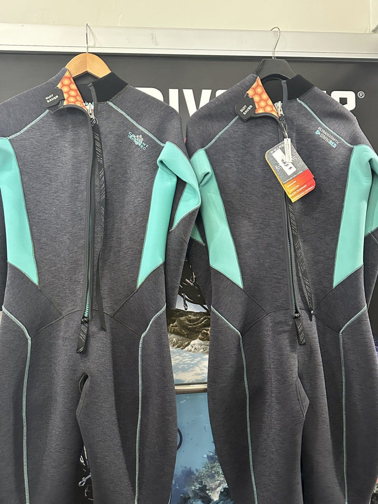 Grey Evoke4 diving wetsuits