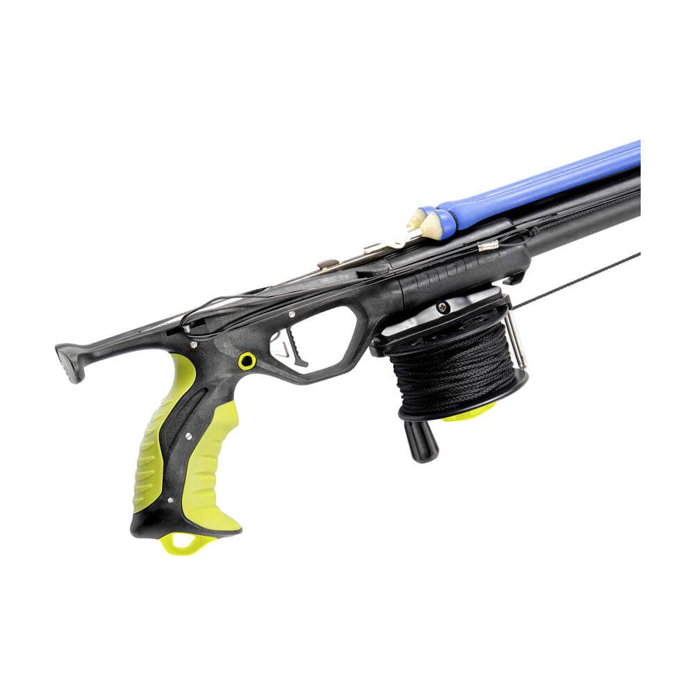 Spearfishing strike gun with reel